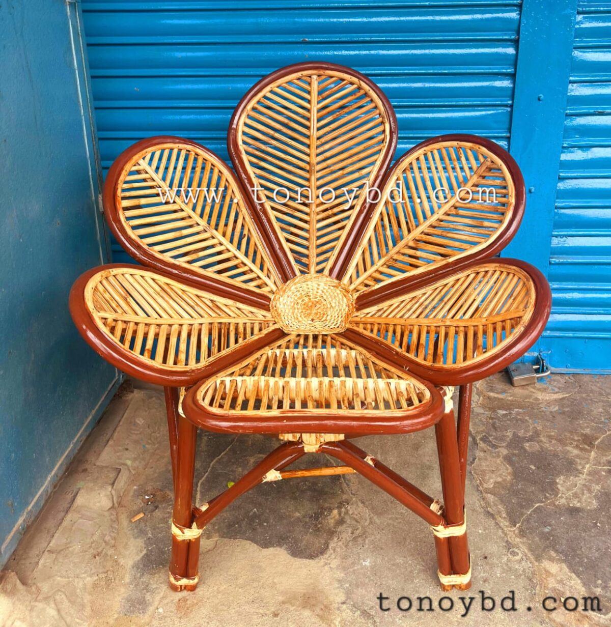 WhatsApp-Image-2025-12-09-at-21.48.44_eeaecfe9-e1765295408576.jpg Maroon Color Sunflower Chair - Image 1